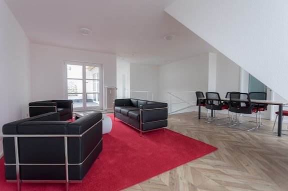 Reinigungskraft Büro