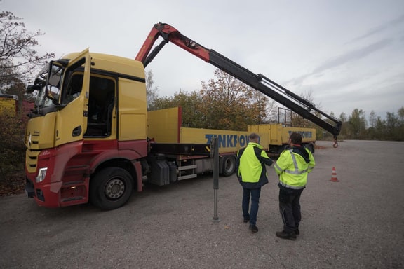 LKW-Fahrer:in Ladekran